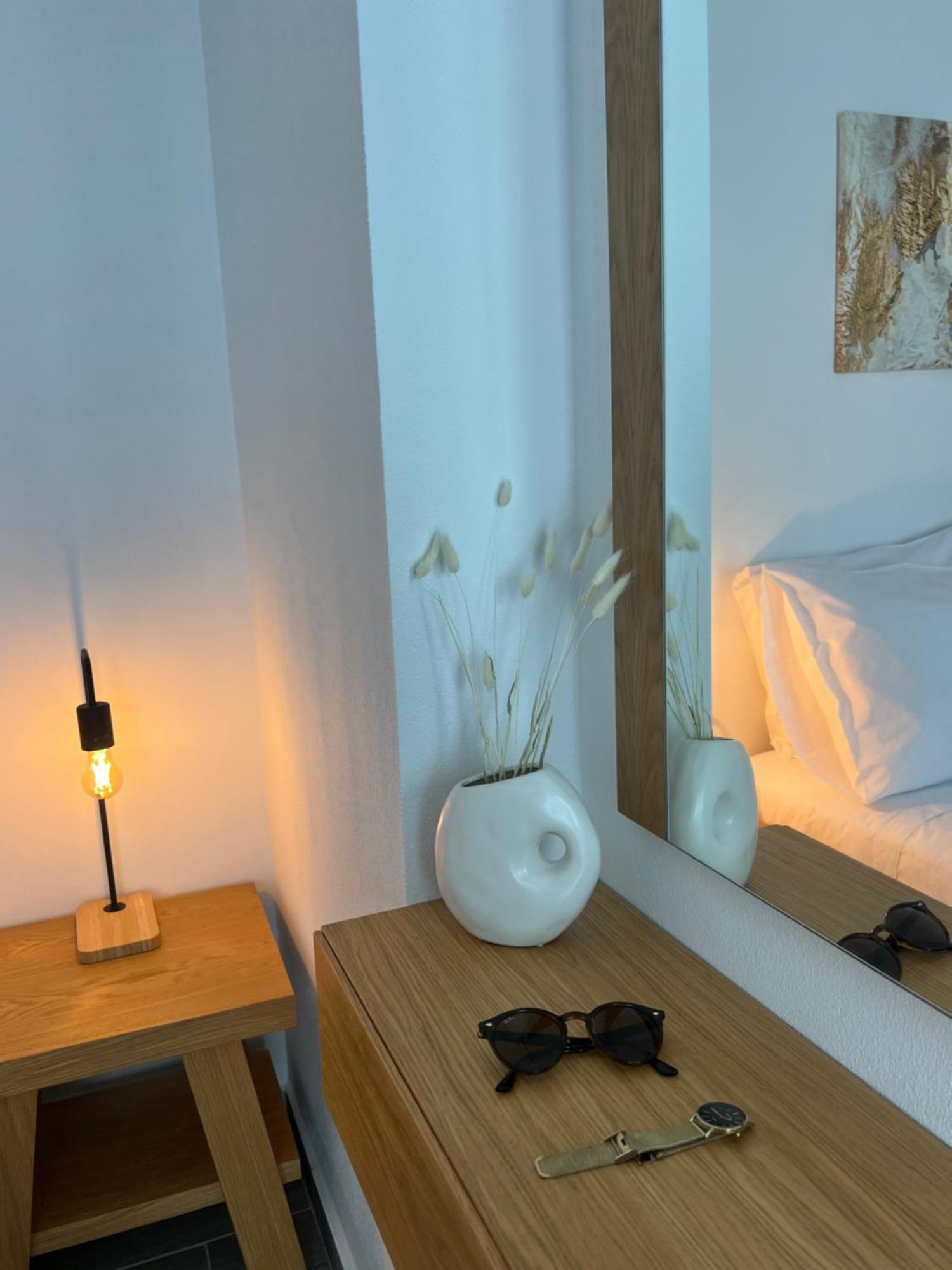 Elia Luxury Estd. 2022 Nea Thesi